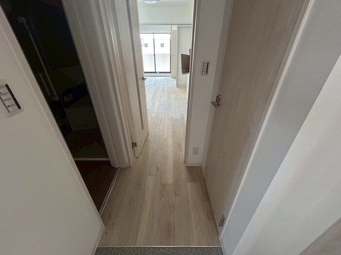 物件内観写真17　(廊下)