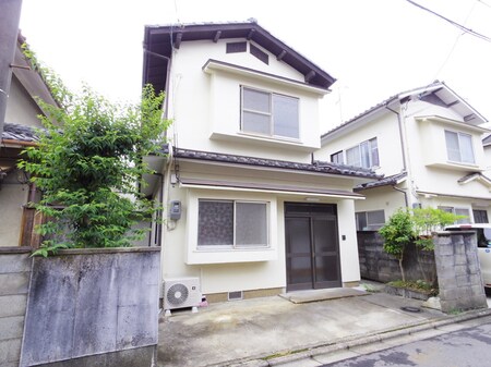 深草瓦町貸家外観写真