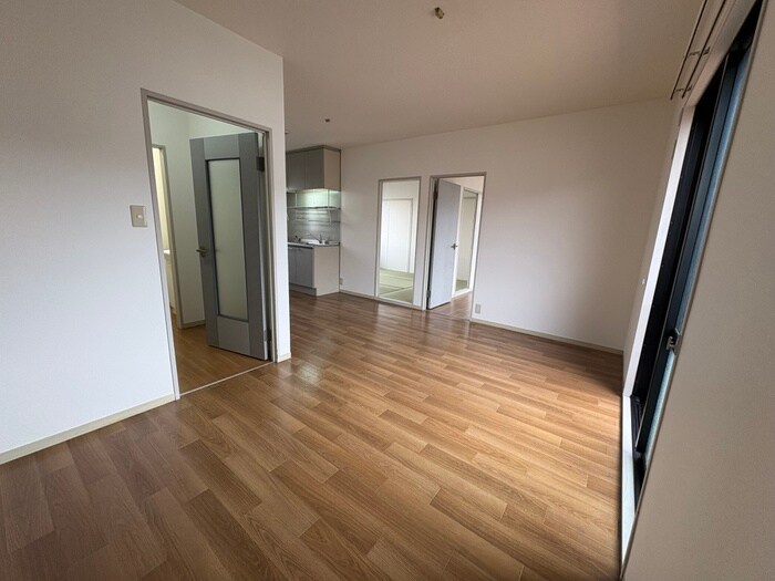 物件内観写真5　(居室)