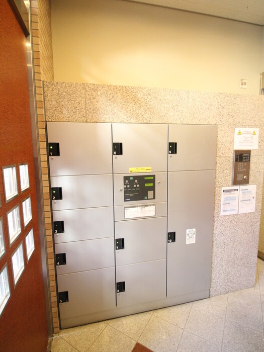 物件外観写真4　(建物設備)