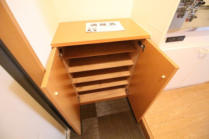 物件内観写真11　(靴箱)