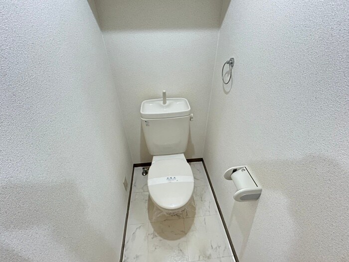 物件内観写真12　(トイレ)