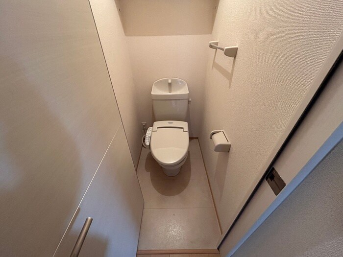 物件内観写真13　(トイレ)