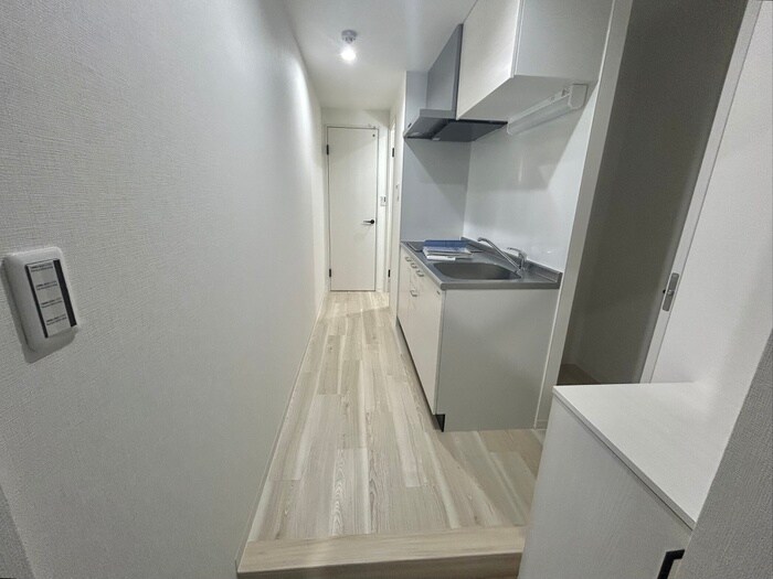 物件内観写真6　(廊下)