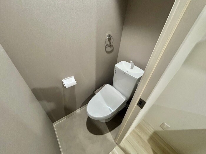 物件内観写真11　(トイレ)