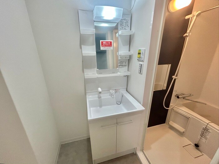 物件内観写真13　(洗面)