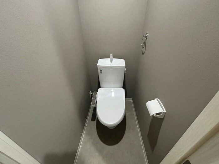 物件内観写真14　(トイレ)