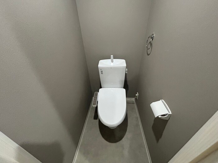 物件内観写真14　(トイレ)