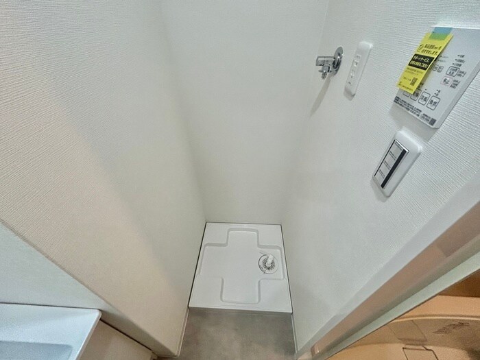 物件内観写真15　(洗濯機置場)