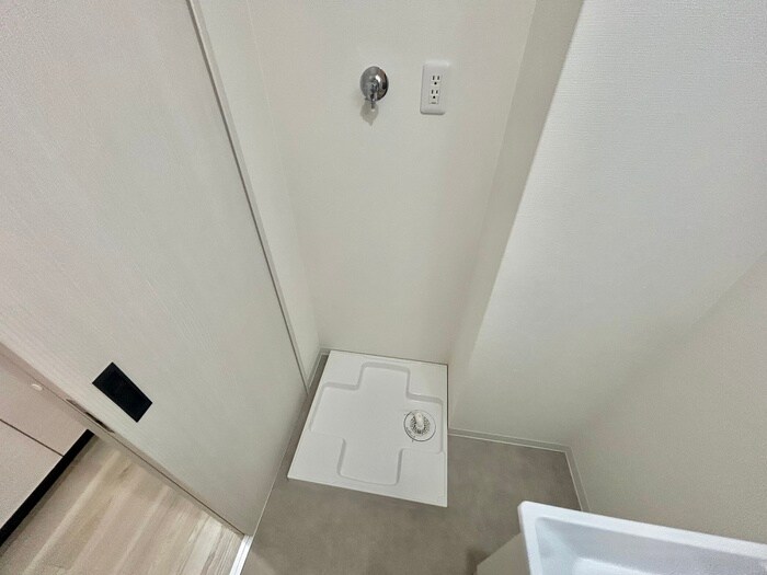 物件内観写真15　(洗濯機置場)