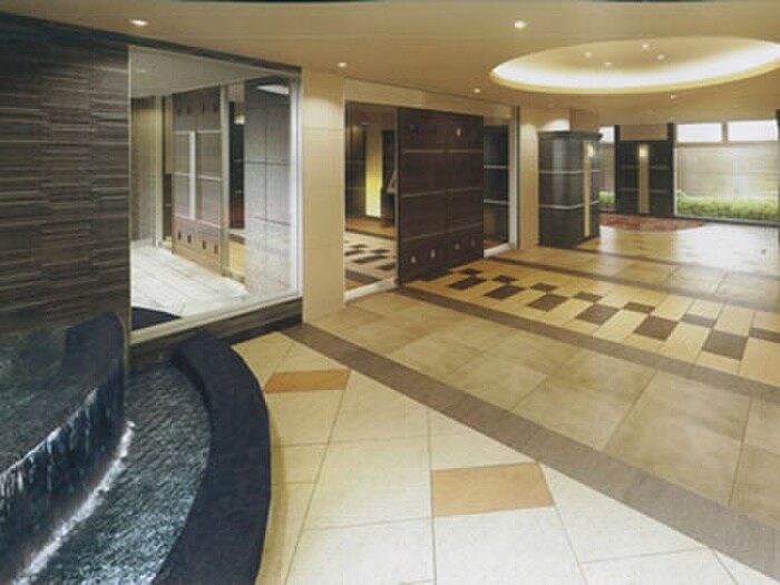 物件外観写真2　(エントランス部分)