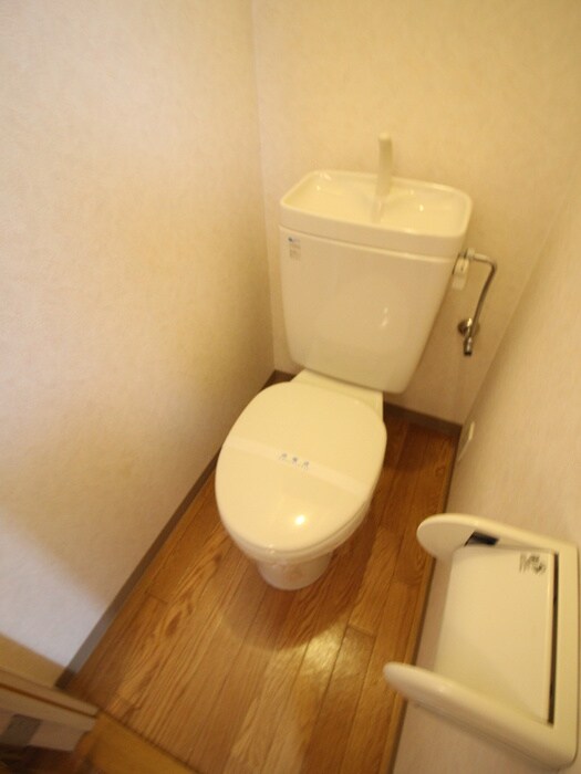 物件内観写真6　(トイレ)