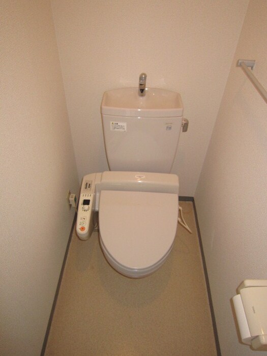 物件内観写真11　(トイレ)