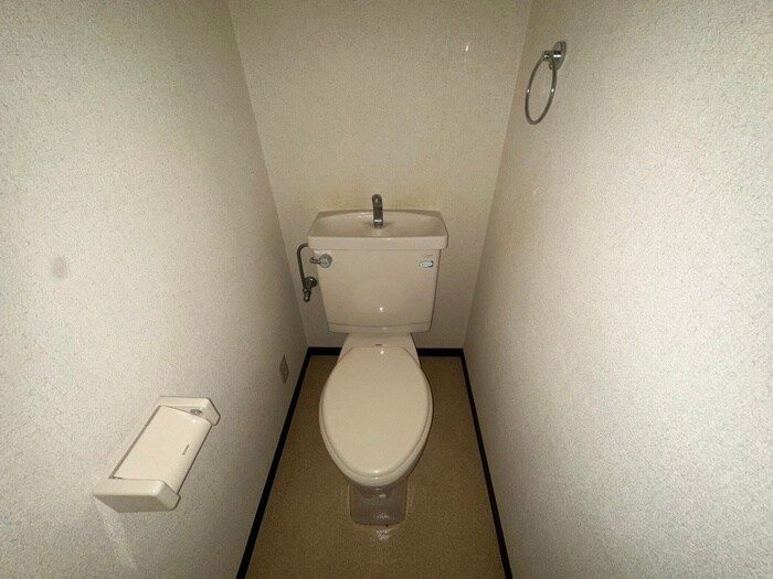 物件内観写真14　(トイレ)