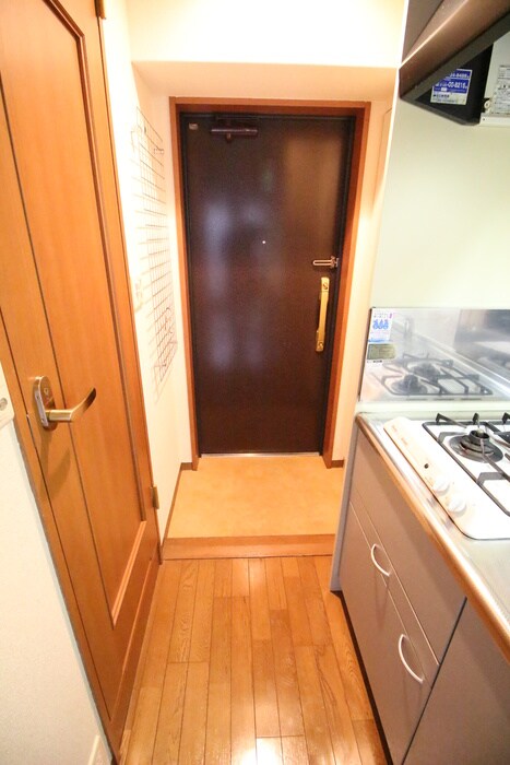 物件内観写真14　(玄関)