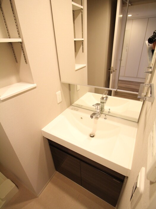 物件内観写真9　(洗面)