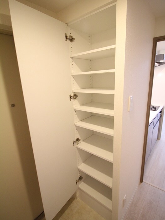 物件内観写真13　(靴箱)