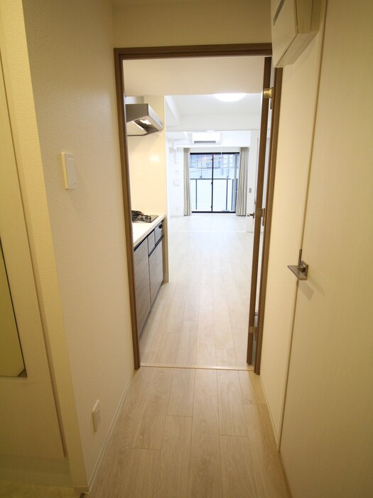 物件内観写真15　(廊下)
