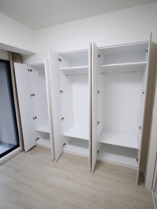 物件内観写真16　(収納)