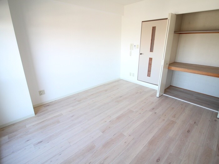 物件内観写真15　(居室)