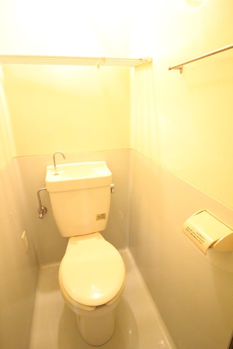 物件内観写真4　(トイレ)