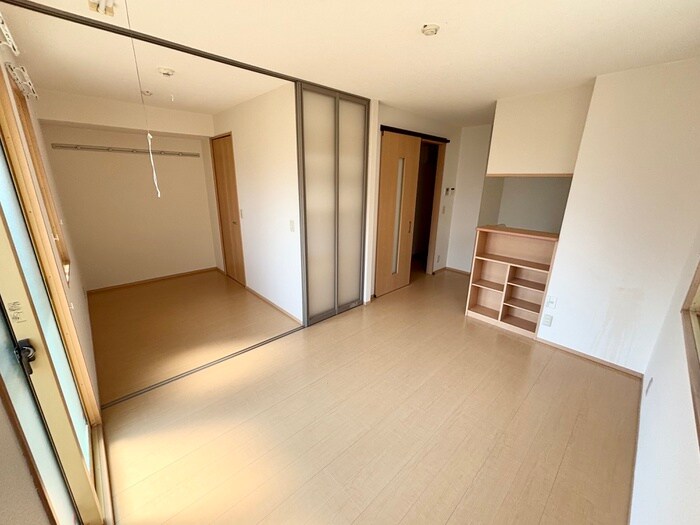 物件内観写真7　(居室)