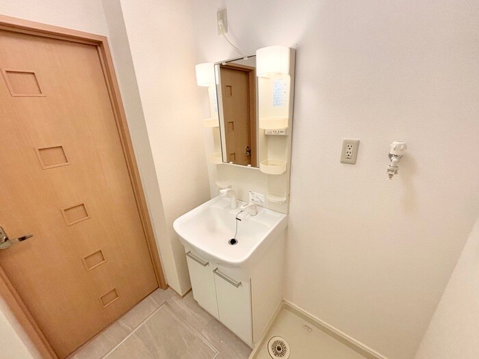 物件内観写真11　(洗面)