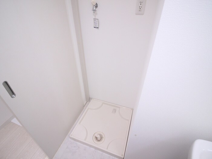 物件内観写真19　(洗濯機置場)