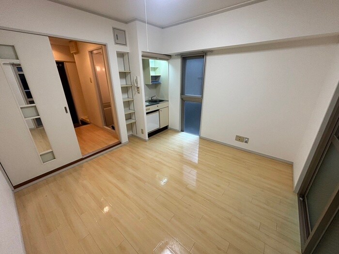 物件内観写真4　(居室)