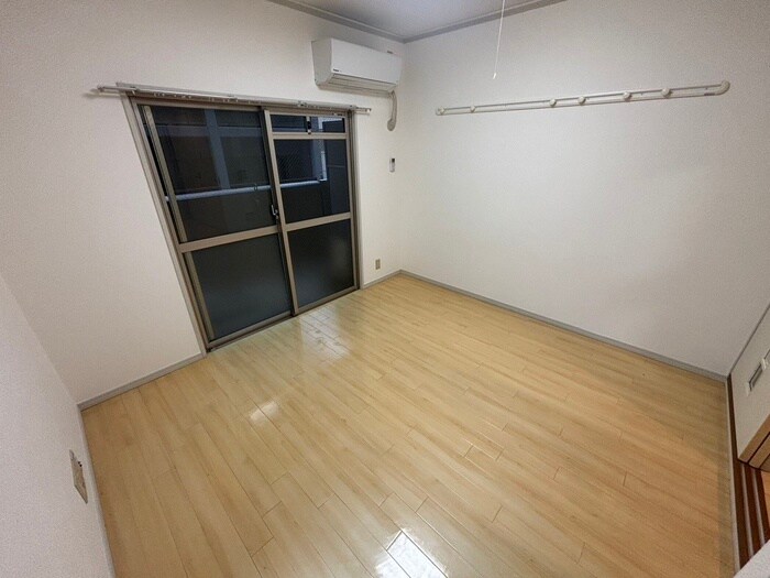 物件内観写真5　(居室)