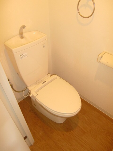 物件内観写真9　(トイレ)