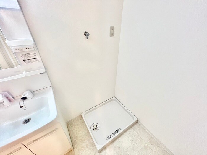 物件内観写真20　(洗濯機置場)