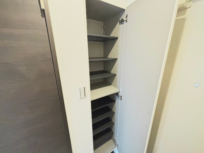 物件内観写真16　(靴箱)