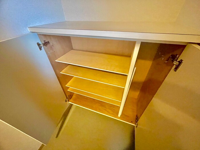 物件内観写真18　(靴箱)