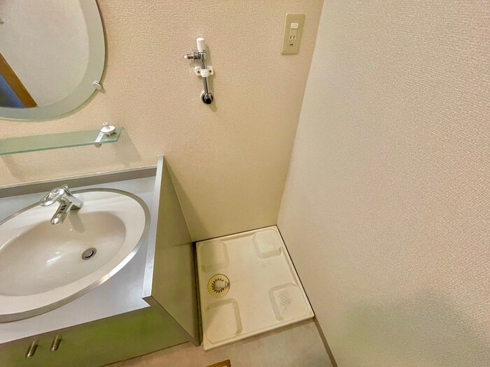 物件内観写真20　(洗濯機置場)