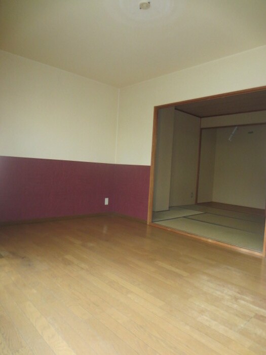 物件内観写真12　(居室)