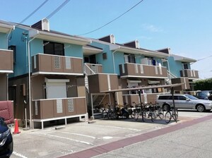 フローラルシティⅠD棟外観写真