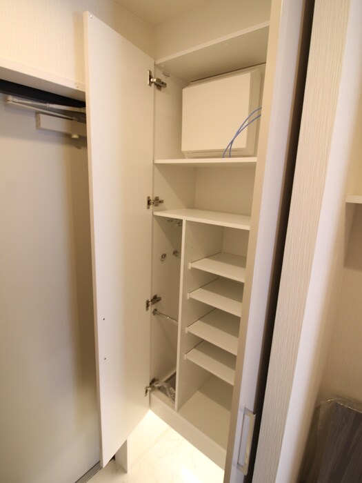 物件内観写真14　(靴箱)