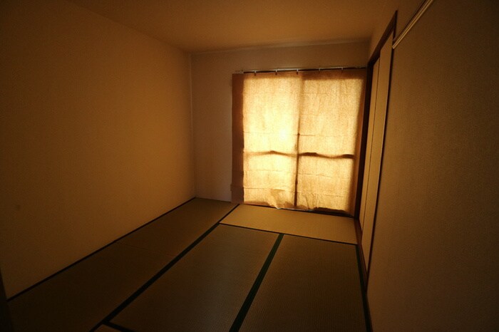 物件内観写真11　(居室)