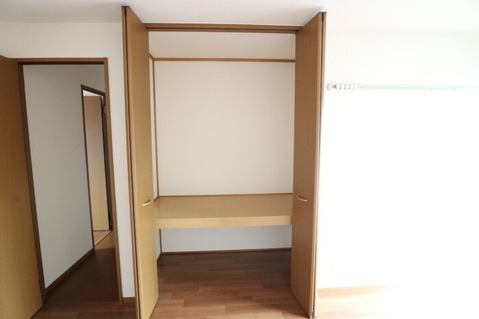 物件内観写真13　(収納)