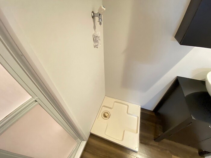 物件内観写真18　(洗濯機置場)