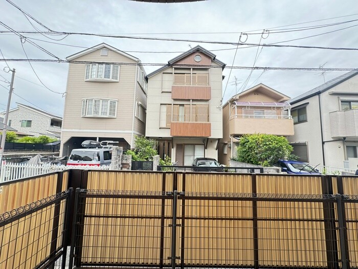 物件内観写真17　(室内からの展望)