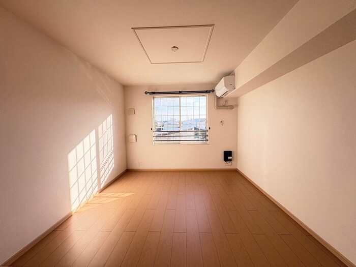 物件内観写真8　(居室)