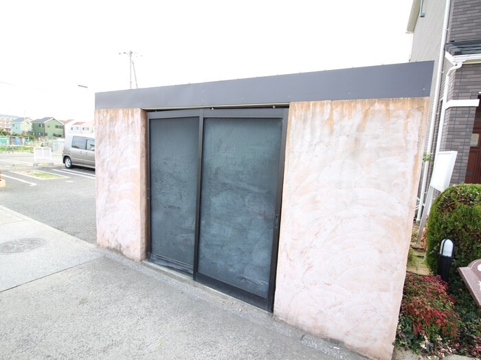 物件外観写真6　(建物設備)