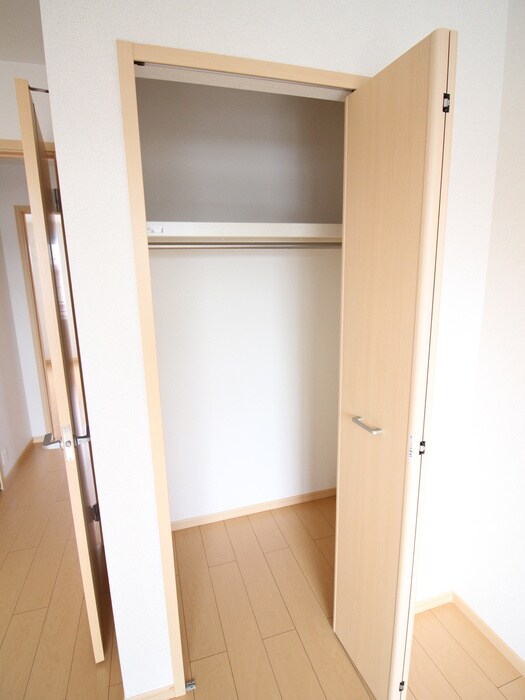 物件内観写真16　(収納)