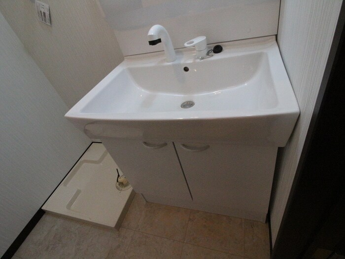 物件内観写真11　(洗面)