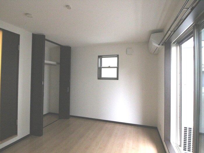 物件内観写真17　(居室)