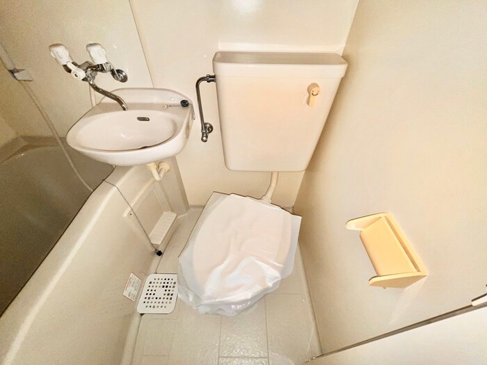 物件内観写真16　(トイレ)