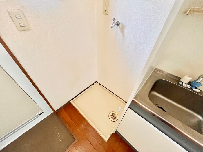 物件内観写真20　(洗濯機置場)