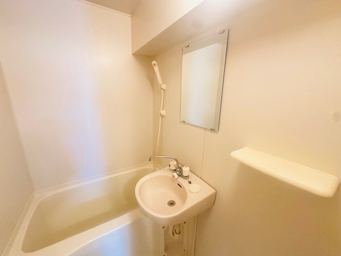 物件内観写真10　(洗面)